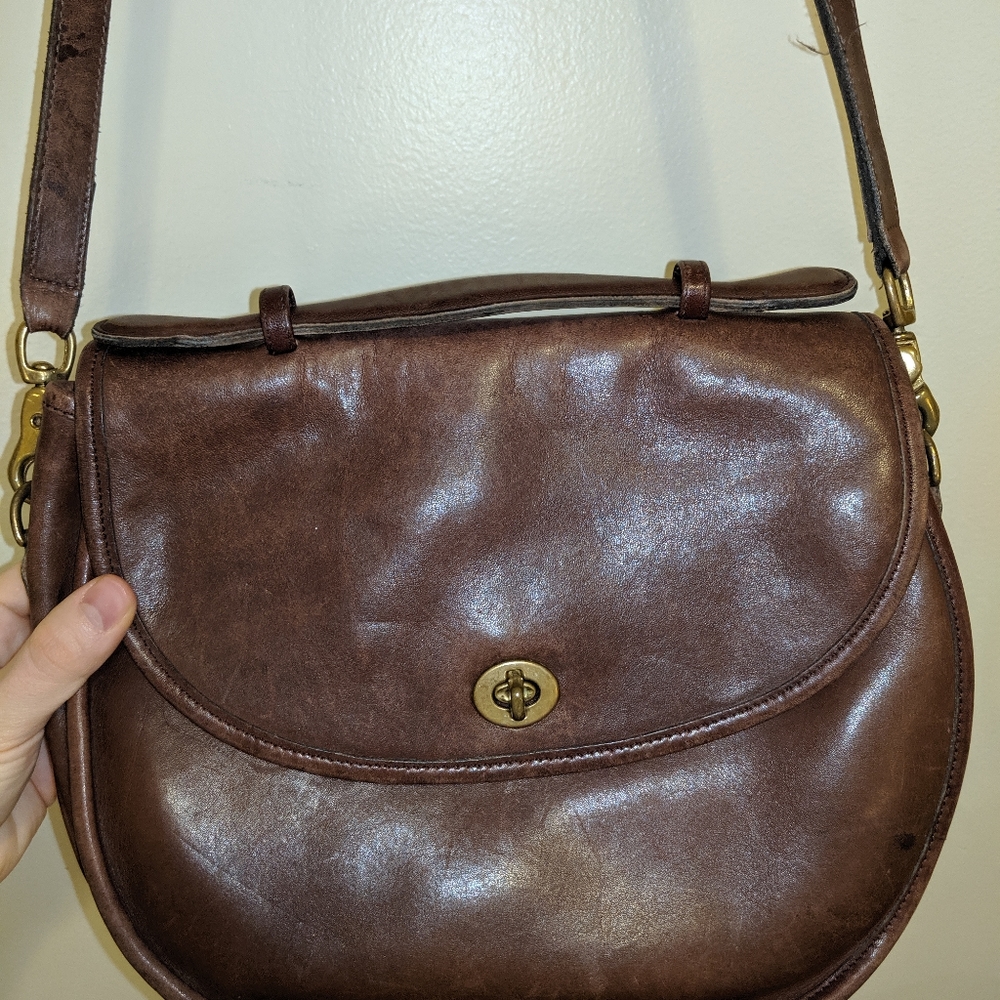 Vintage Brown Leather Coach Bag!